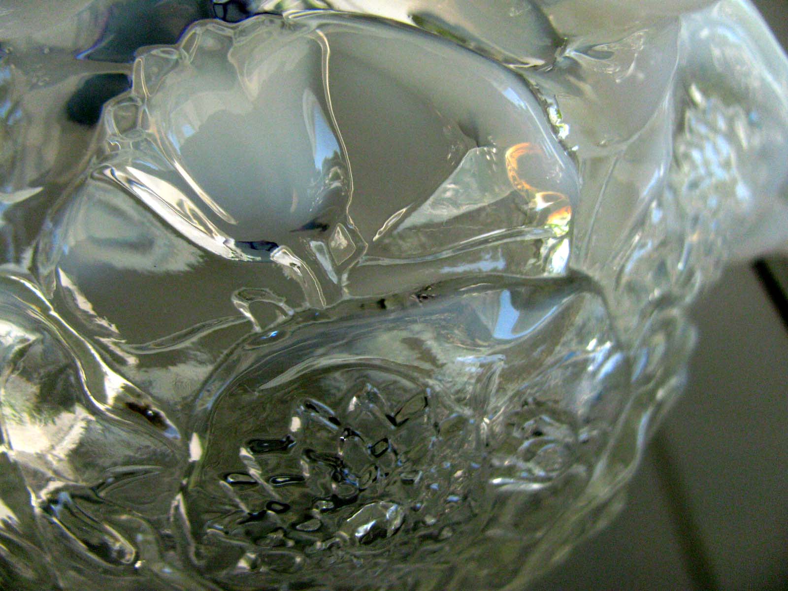 Fenton's WATER LILY Opalescent Glass Basket*Handler Stamp of Ron Bayles